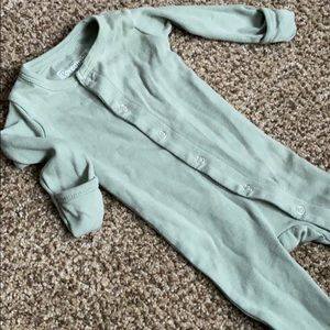 0-3 month button organic footie